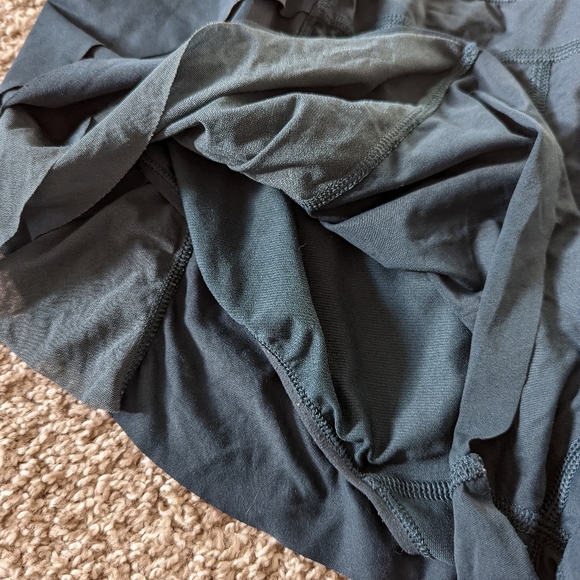 Lululemon Teal Butterfly Short - Picture 4 of 7